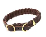 Braunes, geflochtenes Halsband aus Fettleder mit goldener Schnalle. Robust und stilvoll für deinen Hund.